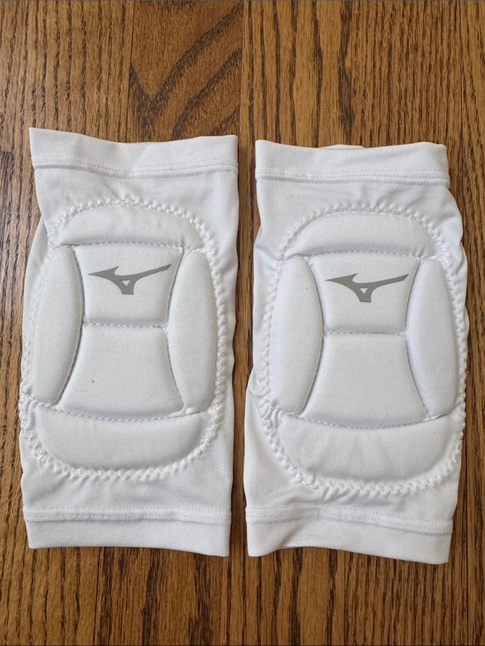 Mizuno White Padded Volleyball Elbow Sleeves - Pair